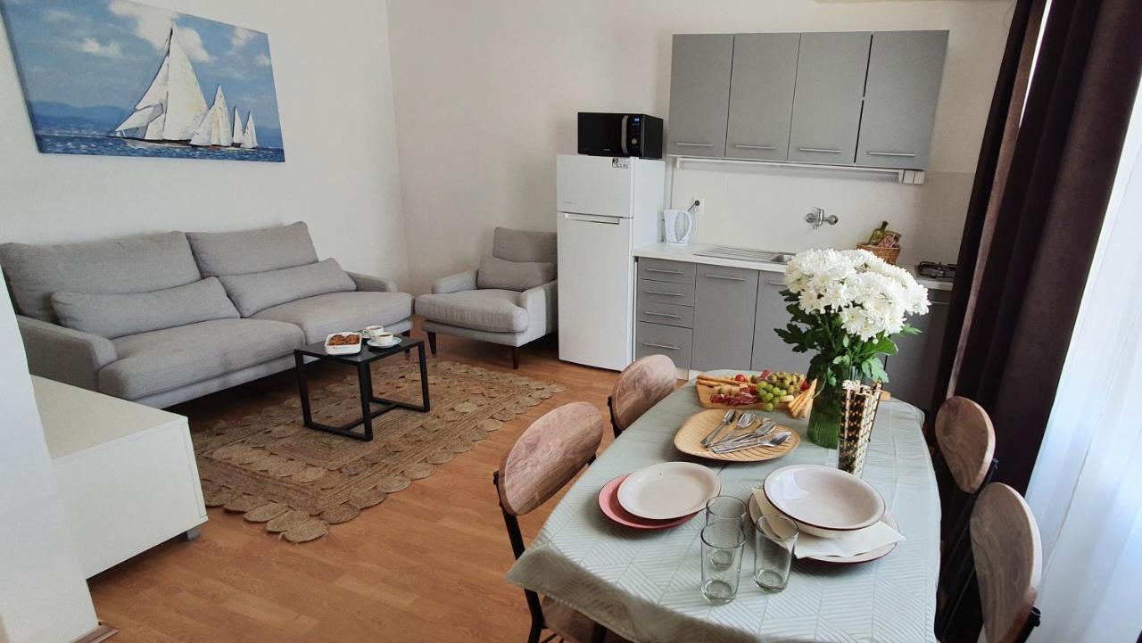 Apartmani Masline Jasenice  Ngoại thất bức ảnh